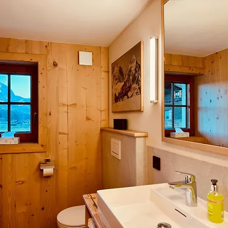 Tonis Cozy By Alpin Charme Lägenhet *