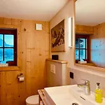 Alpin Charme Tonis Cozy Boutique Appartement *