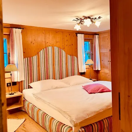 Tonis Cozy Boutique By Alpin Charme Apartmán